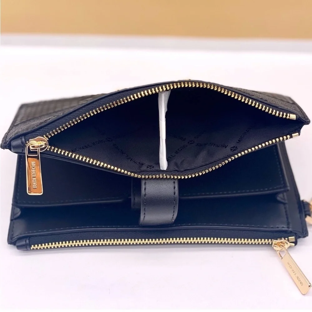 Michael Kors Jet Set Medium Pocket Shoulder Tote Bag And DoubleZip Wallet Set